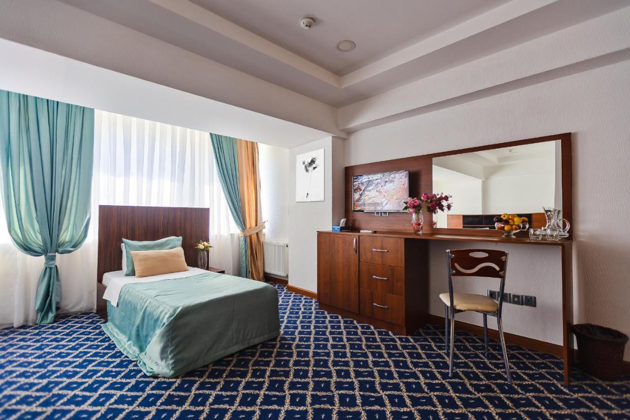 Demir Yol Plaza Hotel Baku Exteriér fotografie
